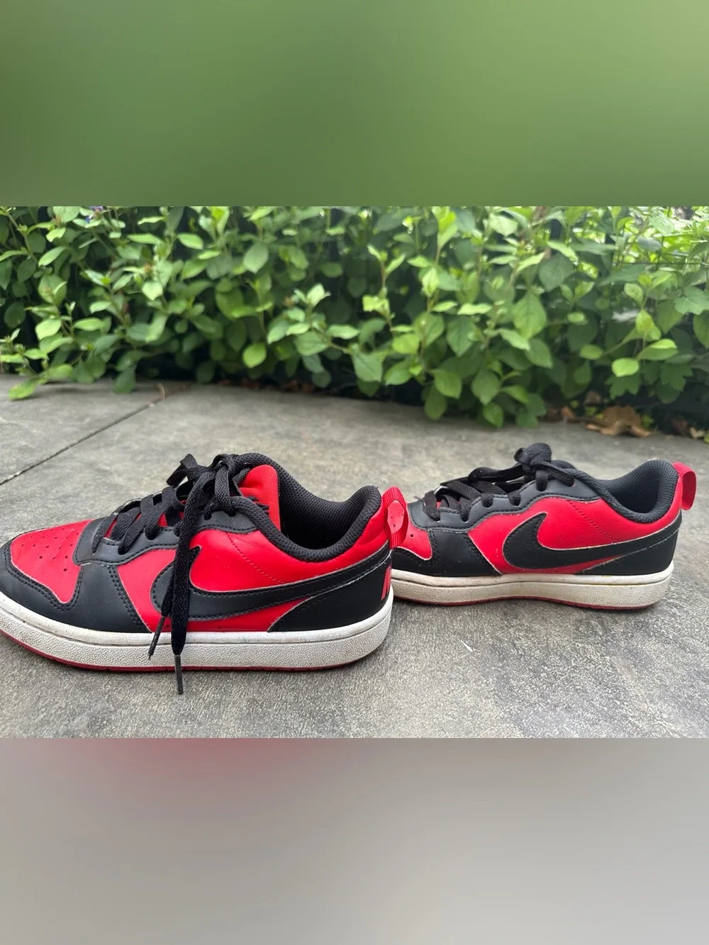 Nike Kids Red and Black Sneakers
